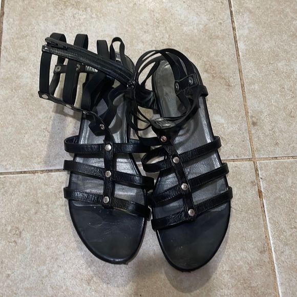 $595 Stuart Weitzman caesar gladiator shoes size 37 - Picture 2 of 9